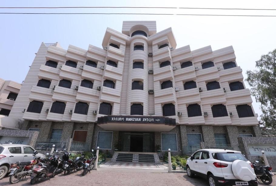 Hotel Krishna Palace Ayodhya Εξωτερικό φωτογραφία