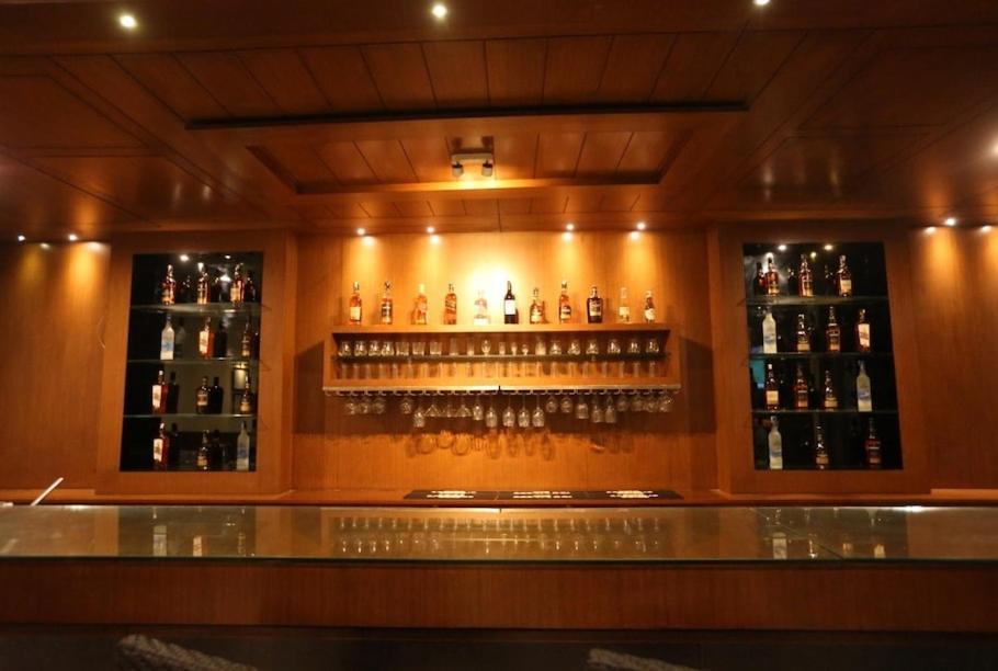 Hotel Krishna Palace Ayodhya Εξωτερικό φωτογραφία